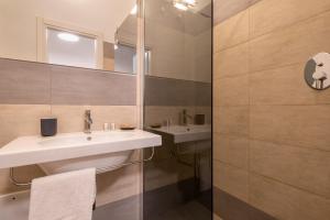 A bathroom at Residence Le Vele