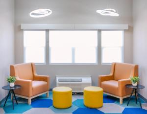 Posezení v ubytování Microtel Inn & Suites by Wyndham Olean