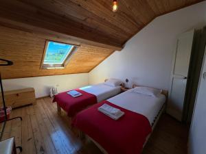 Postel nebo postele na pokoji v ubytování Residencial Avenida Hostel