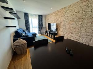 Gallery image of Oktheway Ares in Ares