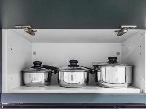 Kuchyň nebo kuchyňský kout v ubytování Chelsea Cloisters Serviced Apartments