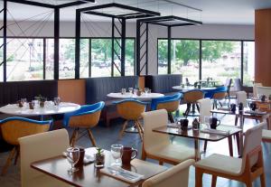 Restoran atau tempat lain untuk makan di Marriott at the University of Dayton