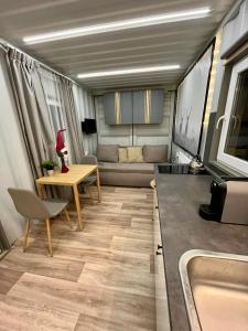 Posezení v ubytování Glamping Chatka Podlesí