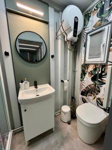 Koupelna v ubytování Glamping Chatka Podlesí