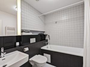 Koupelna v ubytování Baron Apartments Sušice