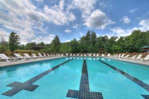 Swimmingpoolen hos eller tæt på Eagle's View #356