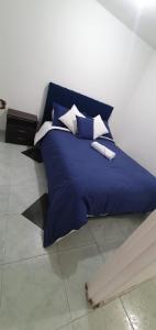 Postel nebo postele na pokoji v ubytování San Antonio ROOM cerca al aeropuerto