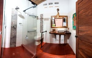 Koupelna v ubytování Hotel Brisas La Gaviota Mariquit-Tolima