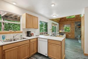 Køkken eller tekøkken på Virgil's Retreat #263