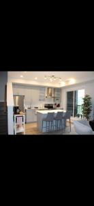 Køkken eller tekøkken på Oakville Townhouse Amazing Rooftop