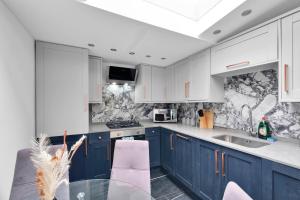 Gallery image of Newly refurbished 2 Bed House in a Town Centre Location in Bideford
