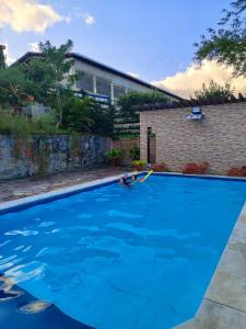 Afbeelding uit fotogalerij van Casa Cantinho da Paz, seu lazer completo, churrasqueira, piscina e muita tranquilidade in Gravatá