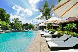 Πισίνα στο ή κοντά στο One BR Bungalow Cozy Place ZN109