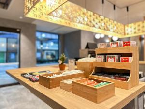 大阪惠比寿酒店的厨房或小厨房