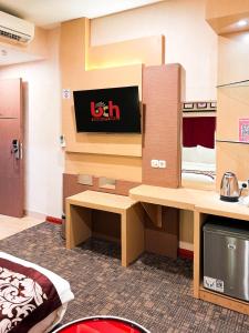 Cucina o angolo cottura di Batam City Hotel