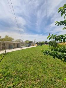 Κήπος έξω από το Vadul Anikis