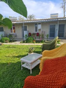 Κήπος έξω από το Vadul Anikis