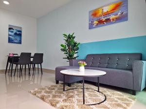 Prostor za sedenje u objektu Seremban Pool View 5-6 pax Suite