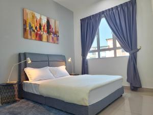 Postel nebo postele na pokoji v ubytování Seremban Pool View 5-6 pax Suite + 37 fotografií