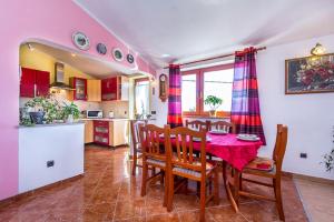 Zdjęcie z galerii obiektu Villa Ninetta w mieście Galižana +20 zdjęć
