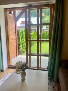 Zahrada ubytování Apartmán 8, Jezerné