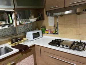 Cucina o angolo cottura di 永春棧Kozzy Apartment