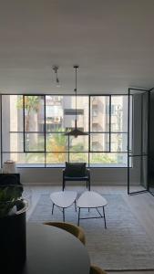 Afbeelding uit fotogalerij van Luxury spacious central apartment in Raanana in Ra‘ananna