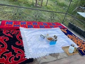 Příslušenství pro přípravu čaje a kávy v ubytování 'Nomad' GUEST HOUSE