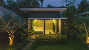 Zahrada ubytování SeeView Resort (ซีวิว รีสอร์ต)