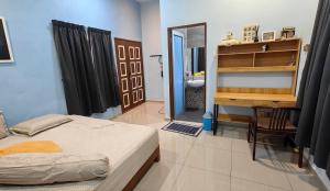 Postel nebo postele na pokoji v ubytování Seaside cottage room stays