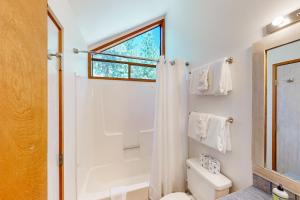 Koupelna v ubytování Avalon + 43 fotografií