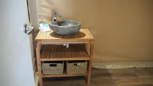 Gallery image of Queen Safari Tent 10 in Nelly Bay