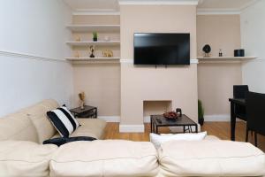 Et tv og/eller underholdning på Rio House - 2 miles from central Leeds