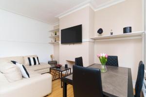 Et tv og/eller underholdning på Rio House - 2 miles from central Leeds + 9 billeder