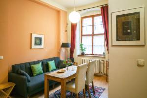 Ein Sitzbereich in der Unterkunft Wohnen im Zentrum