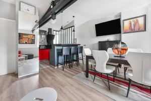 TV a/nebo společenská místnost v ubytování Le Finhley - 5p - Proche Disney & Paris