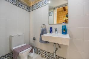 Vannituba majutusasutuses Room 3 - family room x 3 by Solea