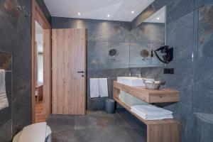 Koupelna v ubytování Dolomiten Hotel Irma