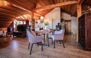 Posezení v ubytování Beim Wartner - CHALETS & SUITEN