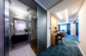 Imagem da galeria de Apeiro City Avant-garde Hotel em Saraievo