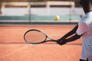 Attività di tennis o squash presso l'hotel o nelle vicinanze
