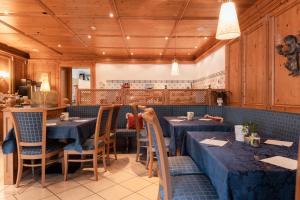 Restaurace v ubytování Lüch Da Pćëi