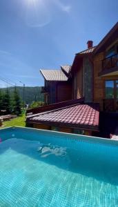 Πισίνα στο ή κοντά στο Girskiy Prutets