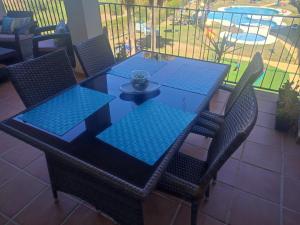 Bazén v ubytování APARTAMENTO JUNTO A LA PLAYA ZONA TRANQUILA nebo v jeho okolí