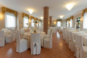 Restaurace v ubytování Terme Di Monte Valenza