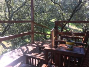 Un balcón o terraza de Cabaña El Valle