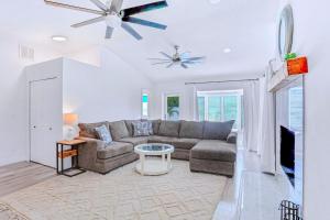 Gallery image of Coquina Treasure in Seminole