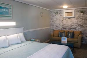 Imagen de la galería de The Janmere Motel, en Hampton