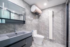 Koupelna v ubytování Cloud & Sea Boutique Apartment