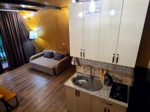 Köök või kööginurk majutusasutuses Diamond Cottages +37 fotot